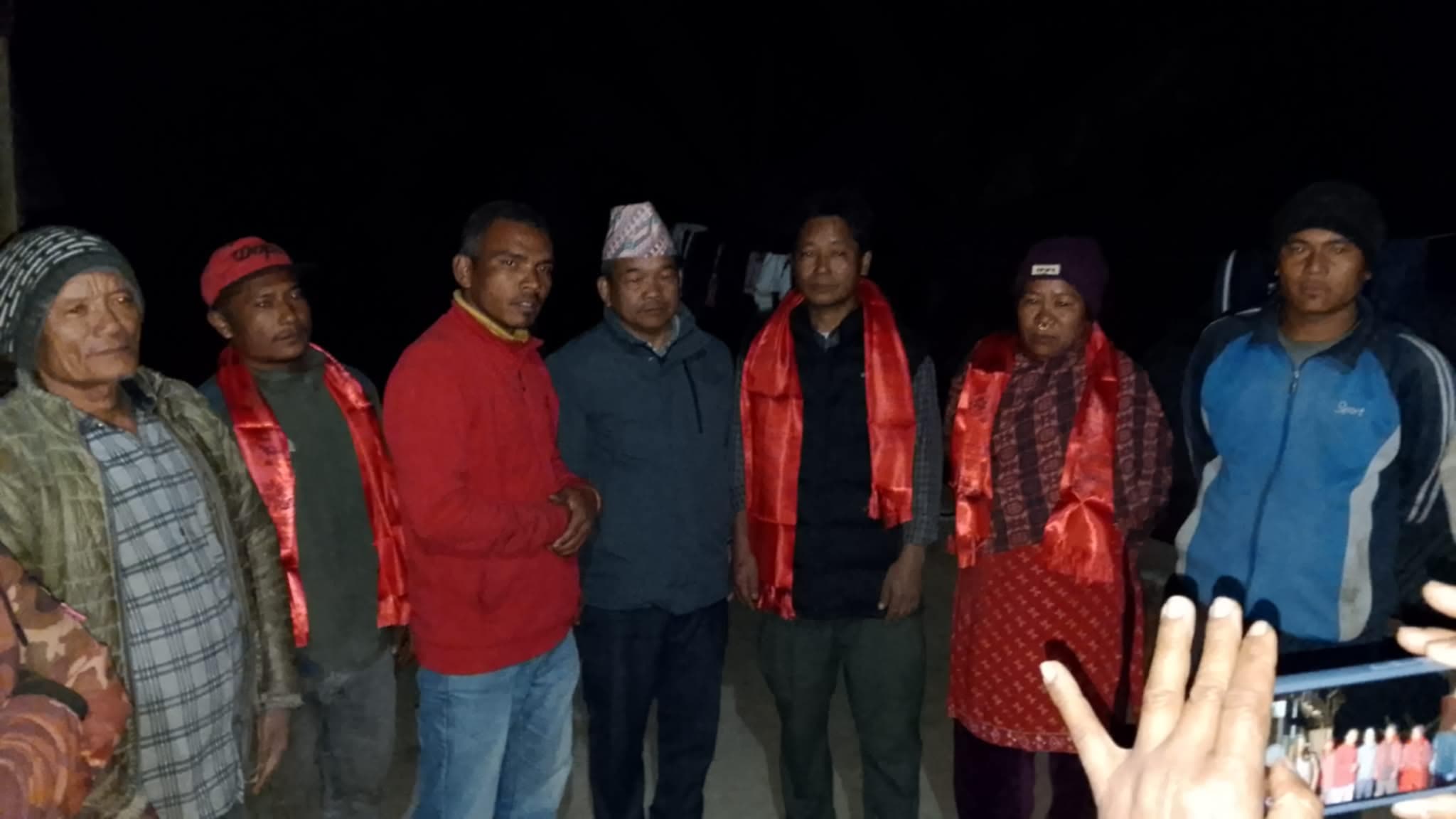 एमाले परित्याग गरी रामबहादुर र काजीमान नेपाली कांग्रेसमा प्रवेश