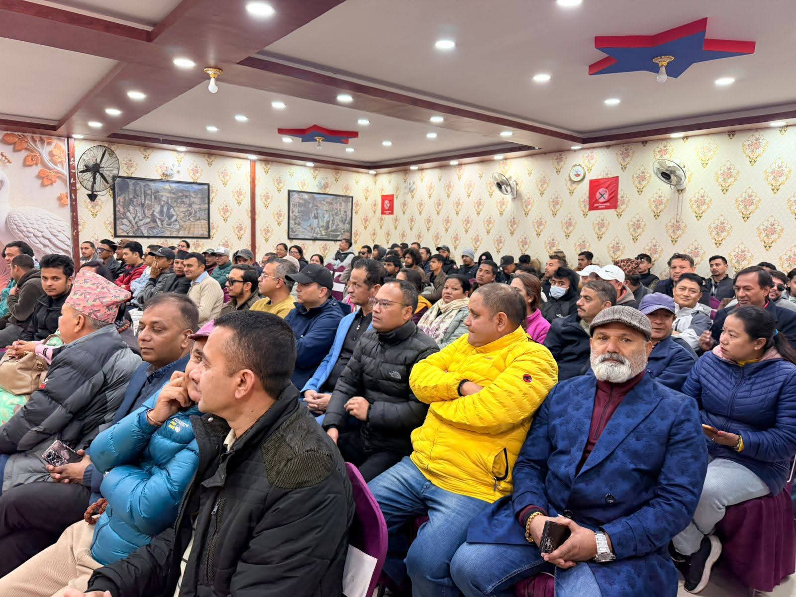 संविधान कार्यान्वयनका लागि नेविसंघको संकल्प, विचार गोष्ठीमा युवाहरूको ठूलो सहभागिता - Image 1